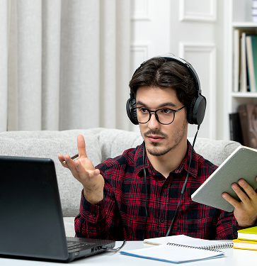 Student in an online class